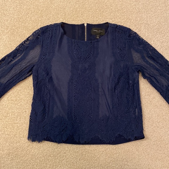 EUC Romeo and Juliet Couture lace top - Picture 3 of 9